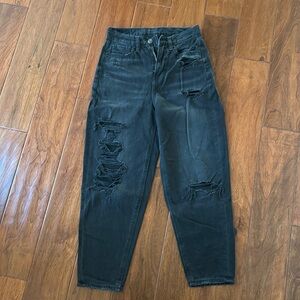 American eagle ripped mom jeans black size 0